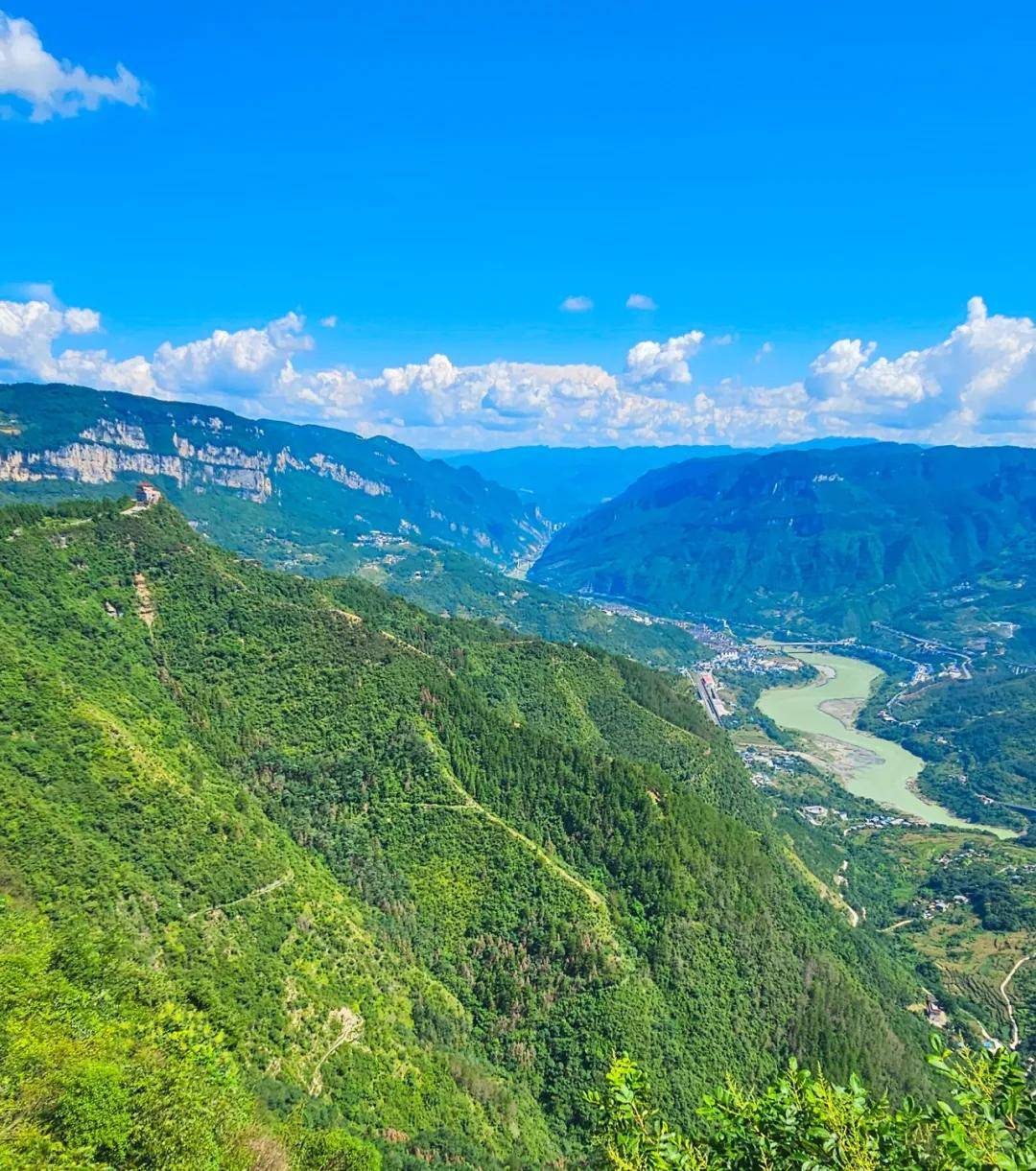 乌江峡道向云端,报名开启|2024武隆羊角越野赛暨远野云巅天空跑第3站