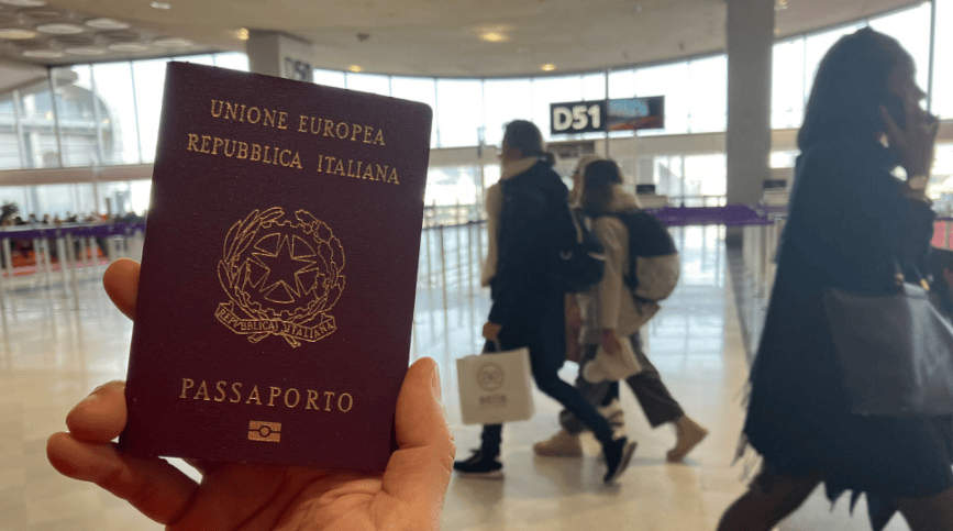 【意·调查】护照含金量高!意大利人成世界上"最自由"旅行者之一