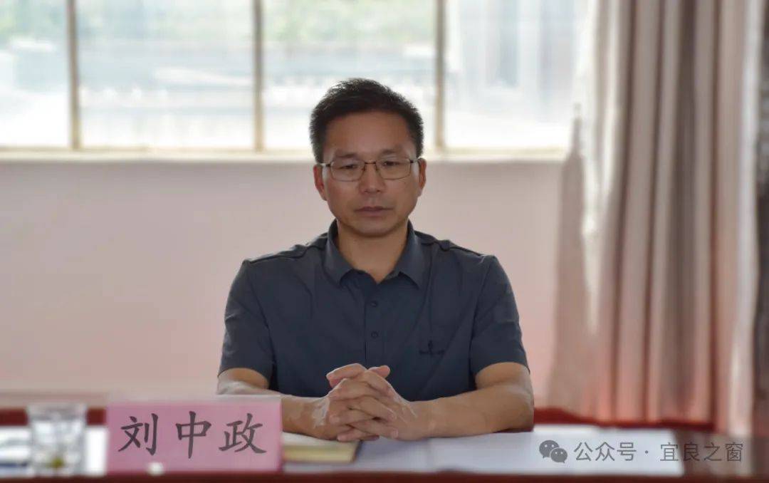 刘中政调研马街镇集镇和农村污水治理工作