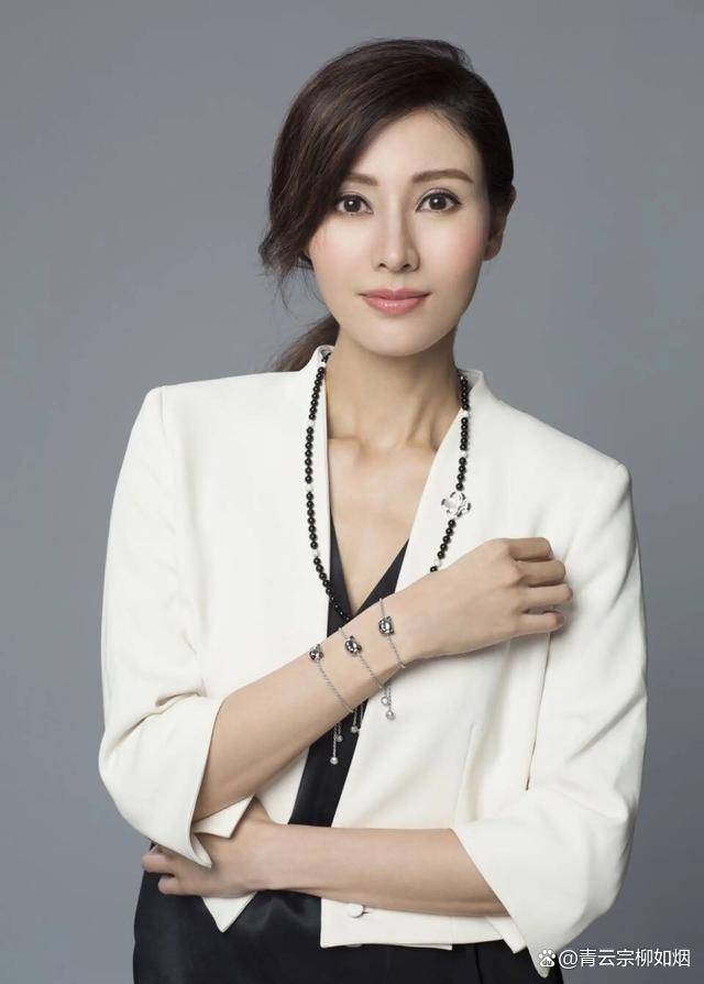 13岁儿子早熟身高超父母,与富豪老公温馨同框_许晋亨_jayden_家庭