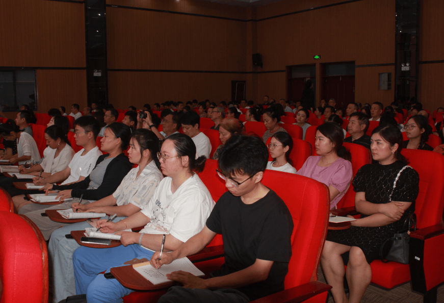 抓好师德师风 建强教师队伍——咸宁职业教育(集团)学校干部教师能力