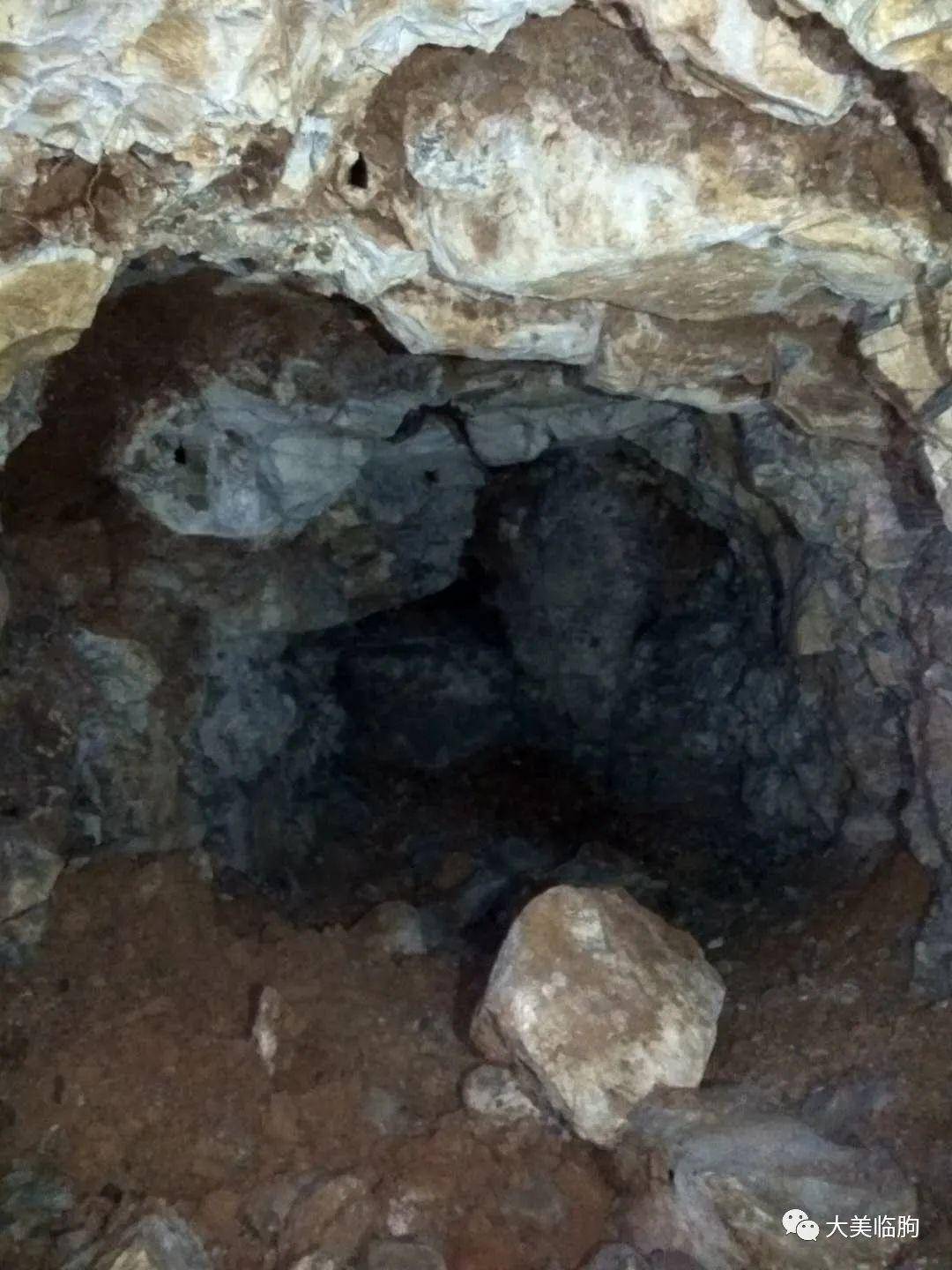 网友在老龙湾南边的海浮山上发现了一个山洞!_冶源_洞穴_水库