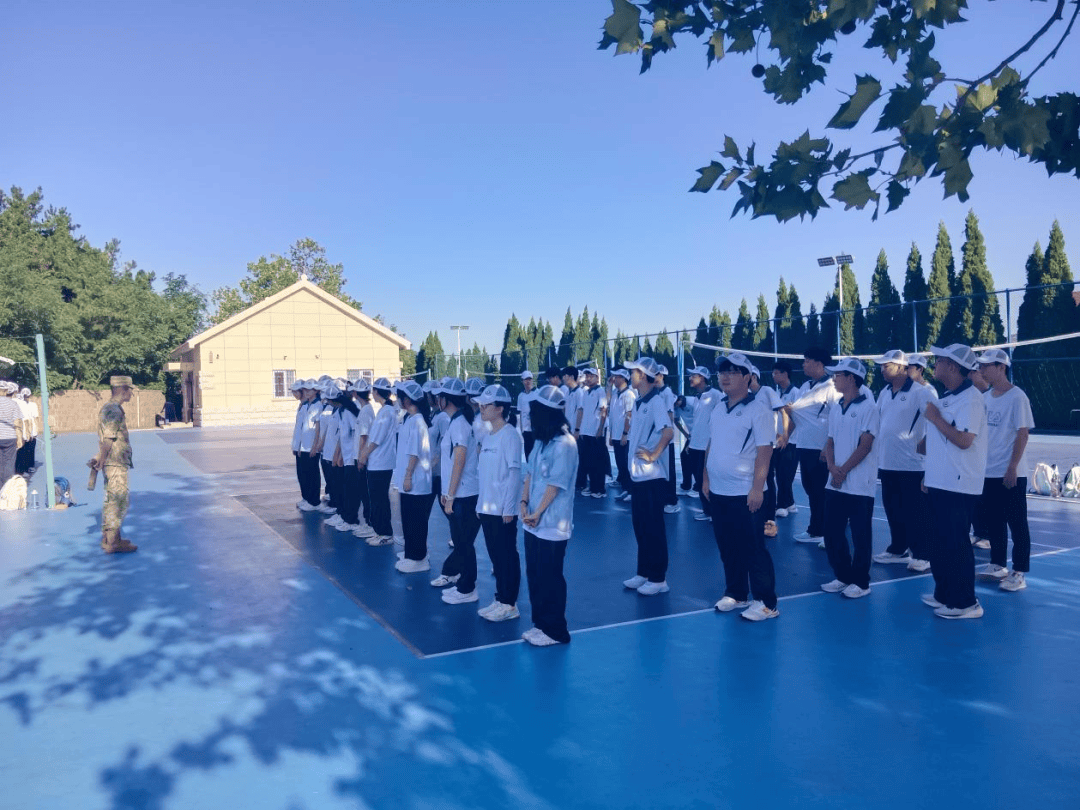 二中学子 |【身披迷彩展英姿 热血军容铸青春】青岛二中2024级军训纪实(五)_学部_少年_歌曲