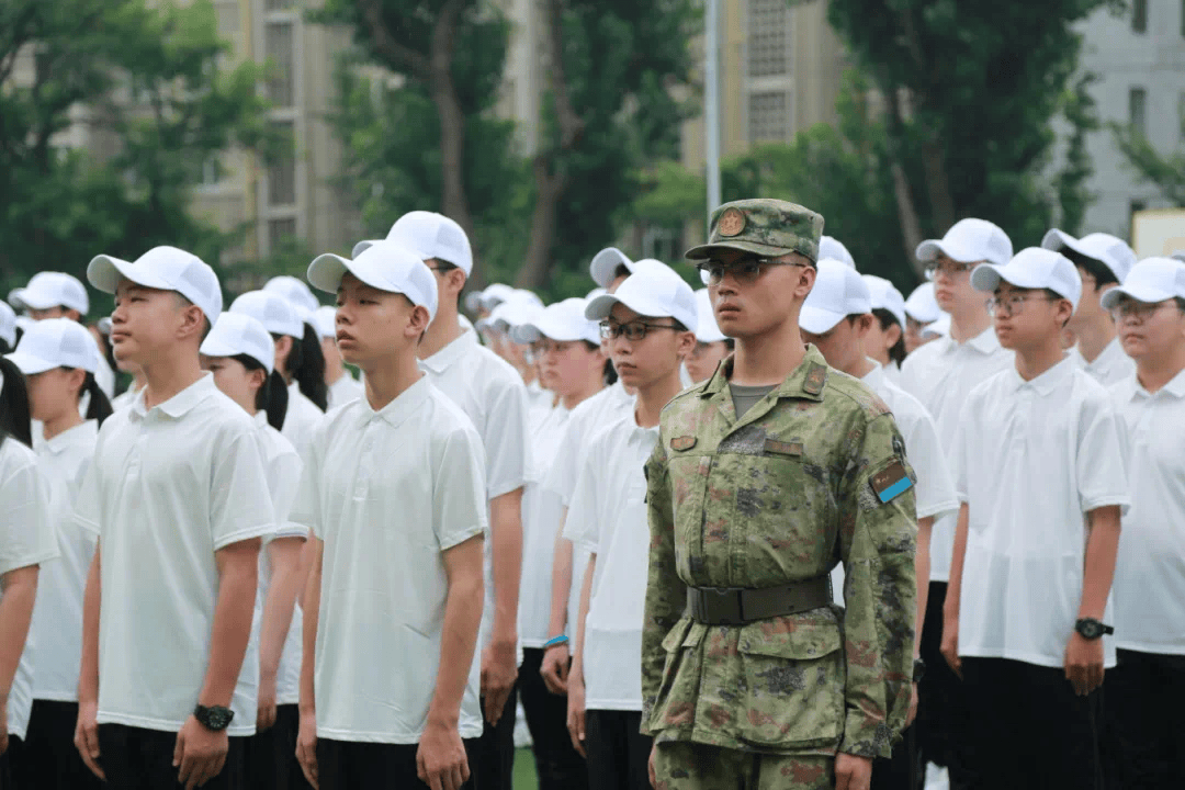 大连第十九中学图片