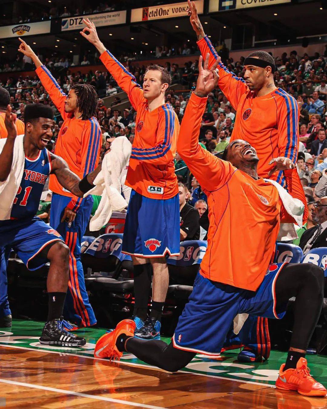 而甜瓜和jr是正当年.安东尼不仅拿到了得分王