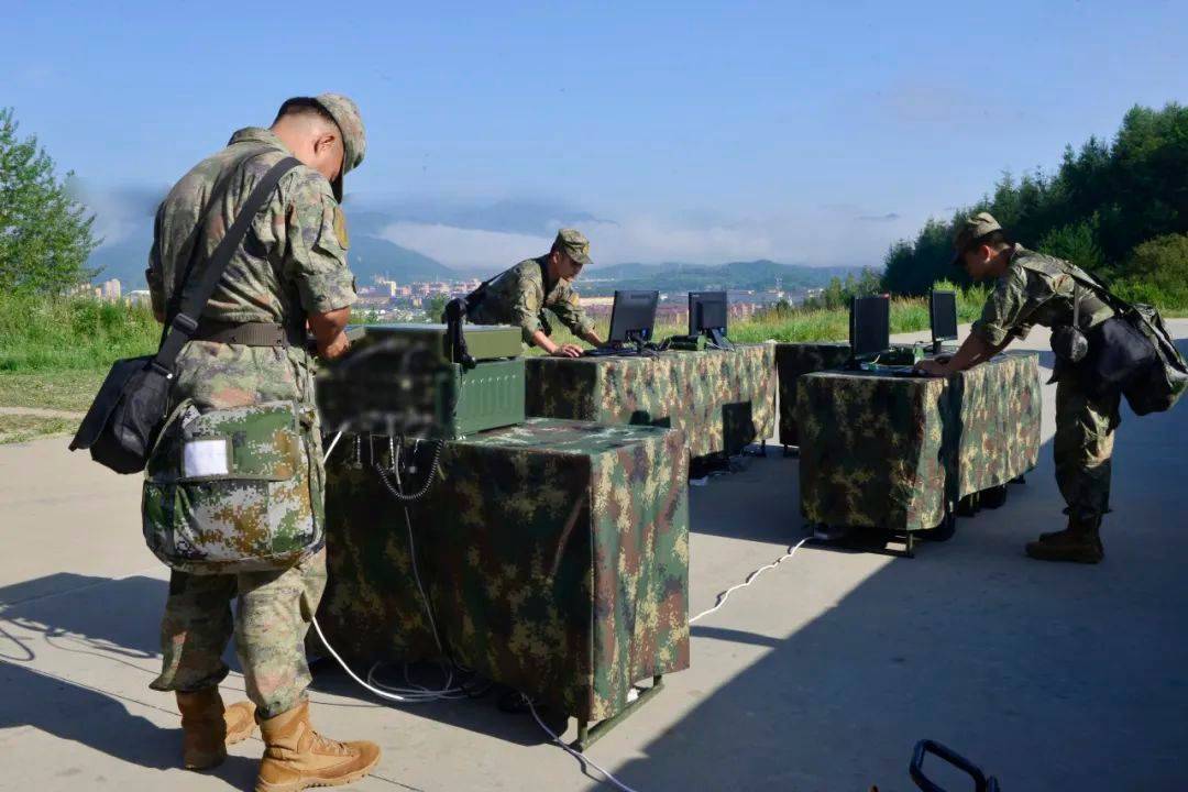 电波无声,通信兵成功"织"起畅通无阻的通信网