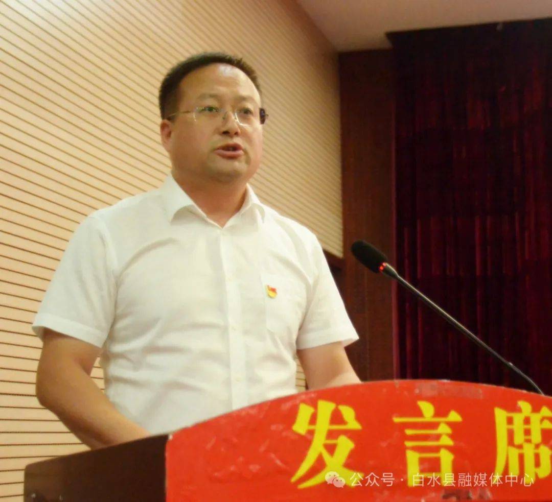 白水中学校长段闫宏有你,有我也有他……放飞一个个年轻的梦想无悔