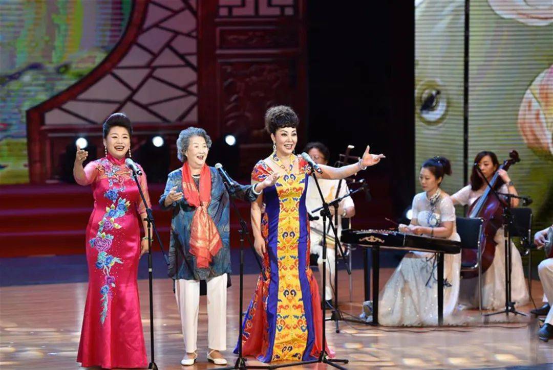 时调 来自搜狐网