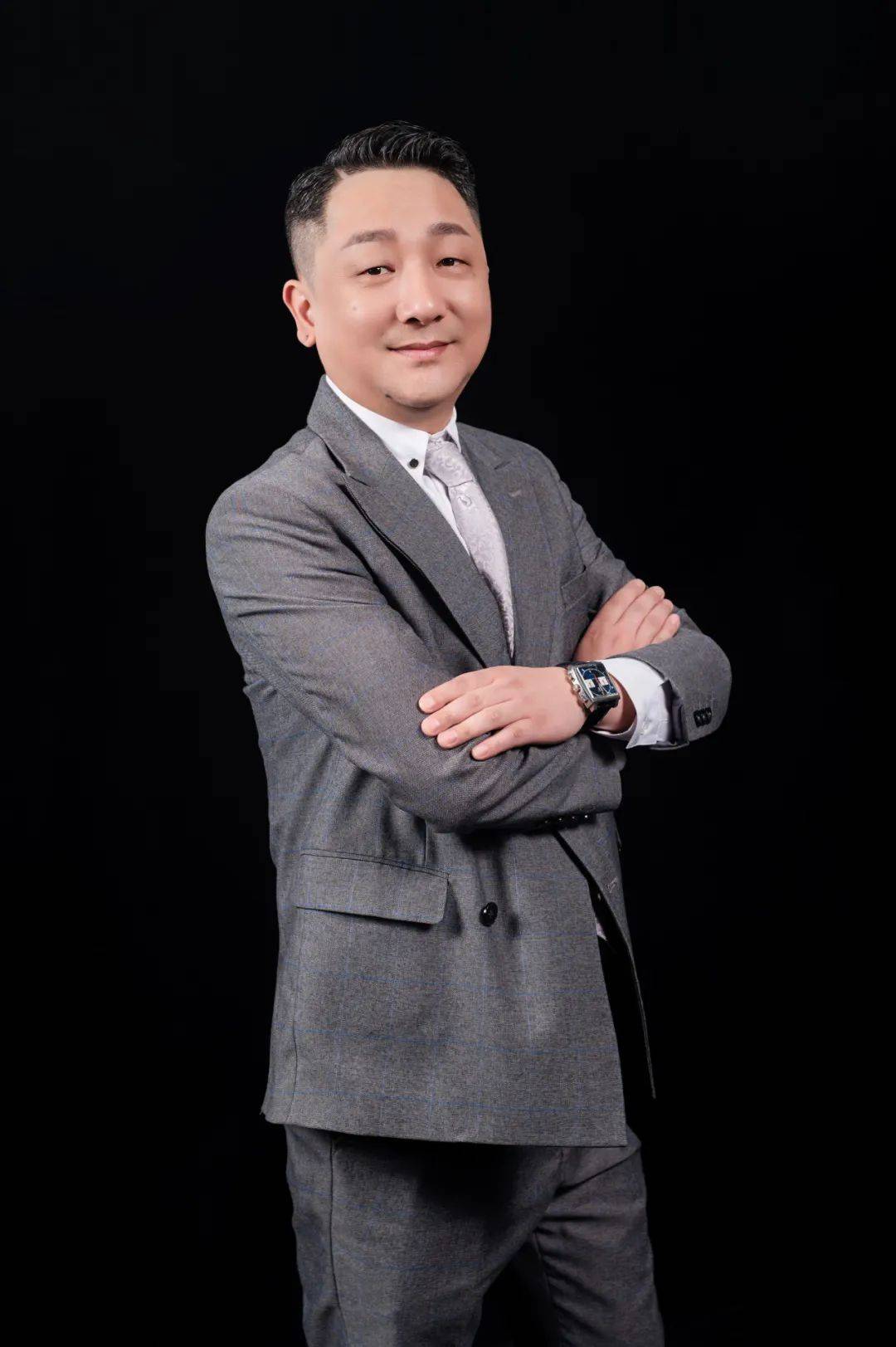 【会员风采】理事单位:武汉纳悟半岛酒店管理有限公司_郭宇飞_董事长