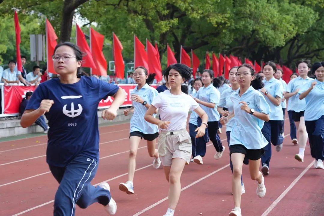 以青春之激扬,致祖国之华诞