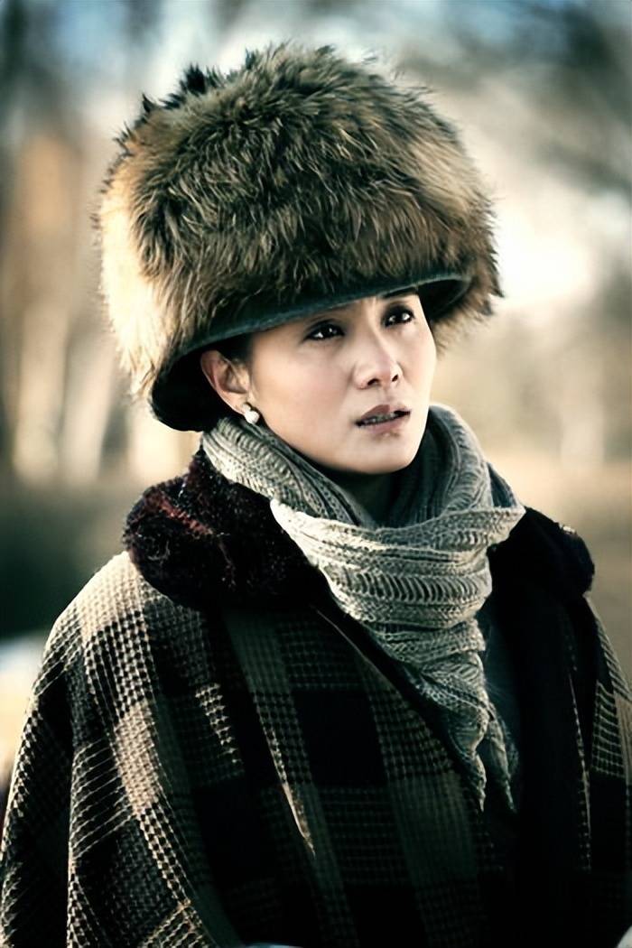 宋佳新剧大放异彩被赞,"实力派青衣"名不虚传,感情史却频惹争议