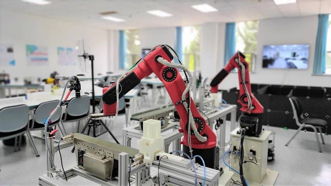 "未来机器人产业学院",我校又获批一个省级现代产业学院!