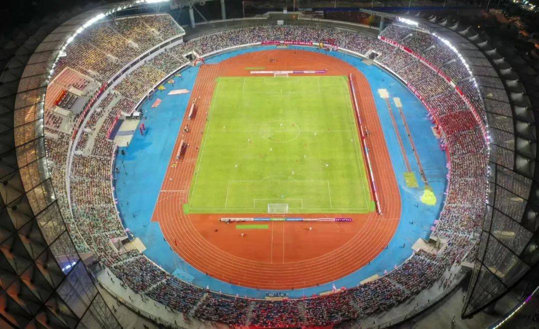 全城轰动!贵港成功举办桂港备战全运会u20男子足球友谊赛