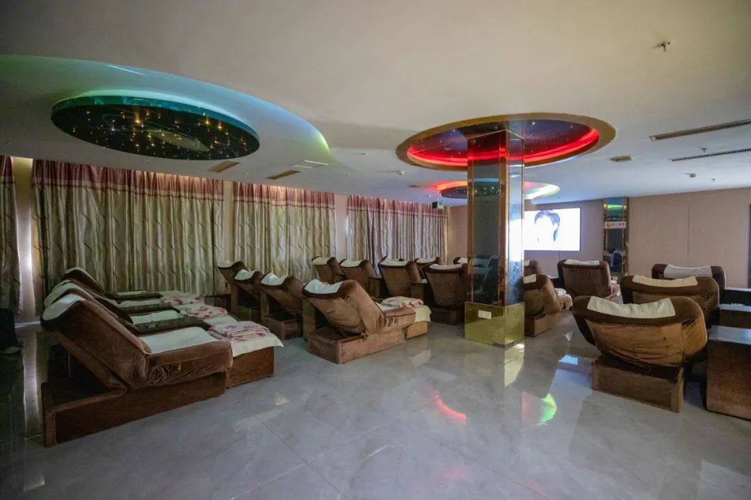 9.9元洗浴!12.8元搓背!黄金宾馆浴场全新升级,速屯