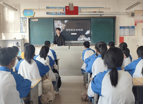 安丘市:网络安全进校园 撑起成长守护伞