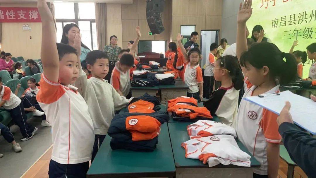 巧手创未来 劳动筑梦想