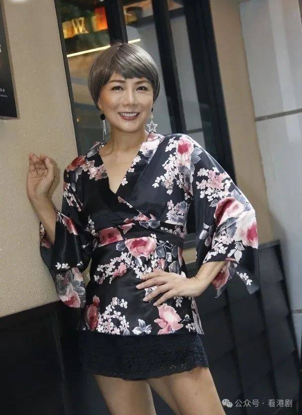 前港姐季军吴文忻自责漠视癌魔 忧女儿失依靠变出第二人生_康复_屋企_工作
