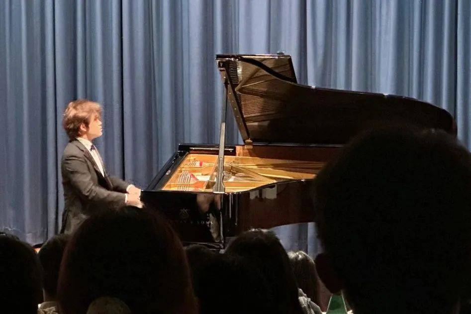 饶灏全肖邦作品音乐会,来一场夜晚的骑行!_波兰_肖赛_钢琴