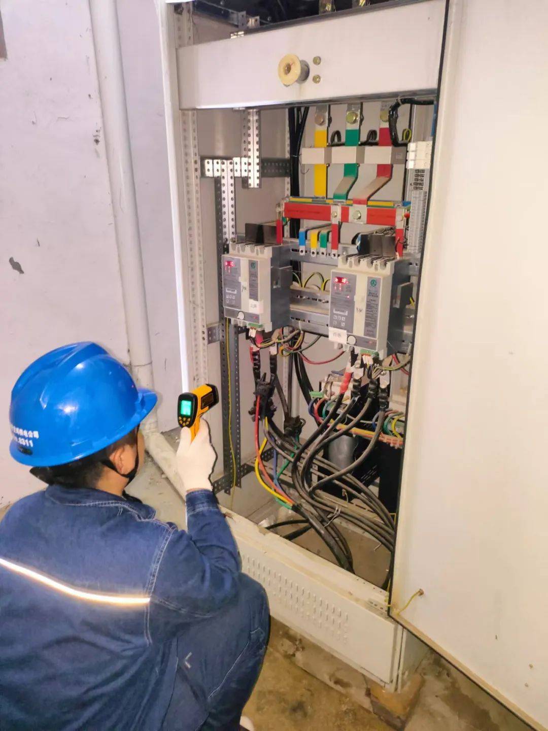 检查漏电电流设置是否达到规定阈值范围,或者是否安全运行,以切实提高