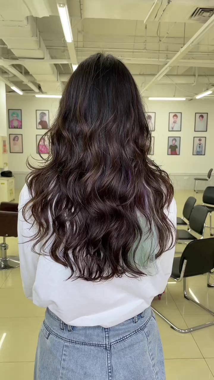 高层次烫发氛围感发型推荐法式松弛感大波浪卷发琳达老师网红烫发