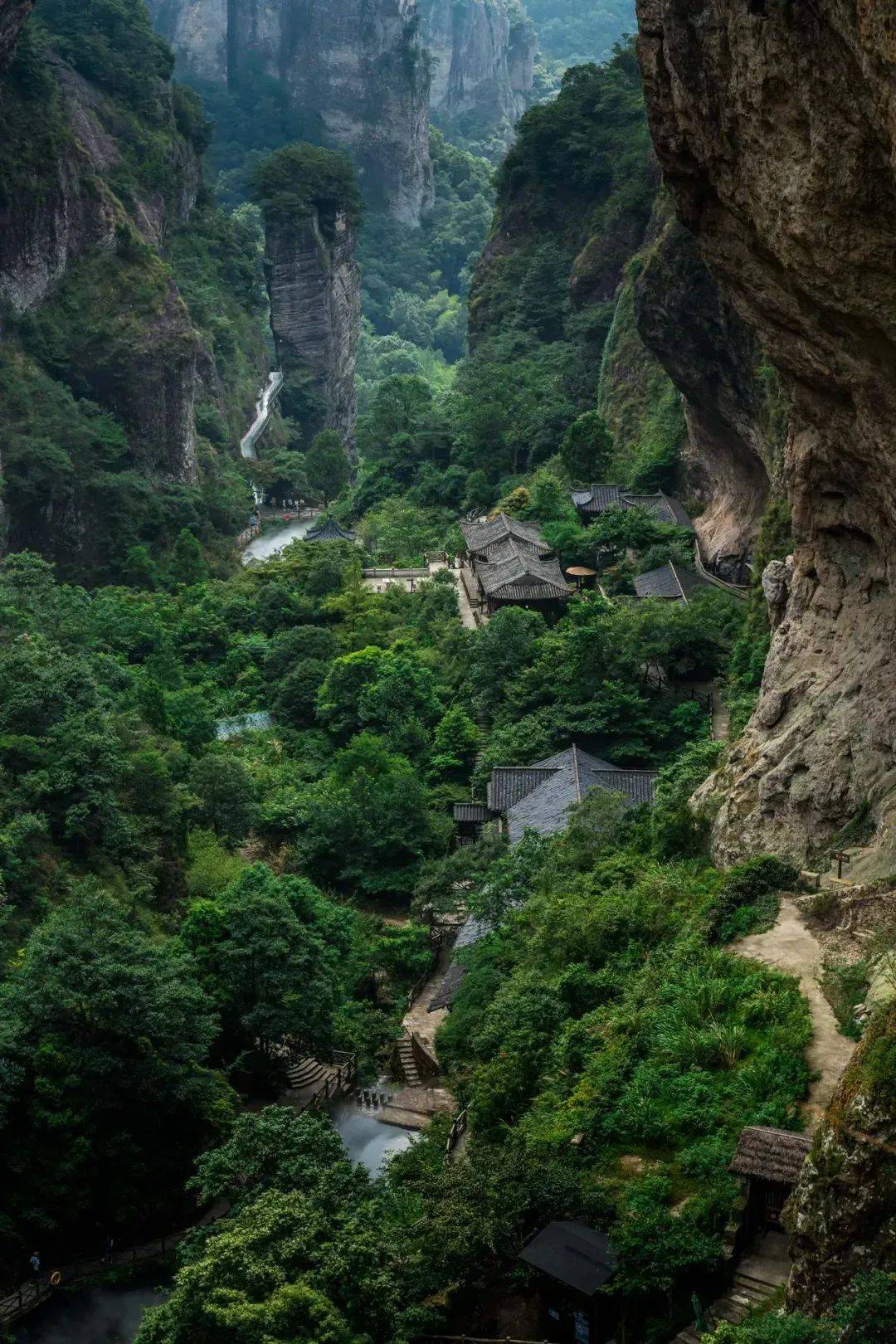 南雁荡山东西洞景区图片