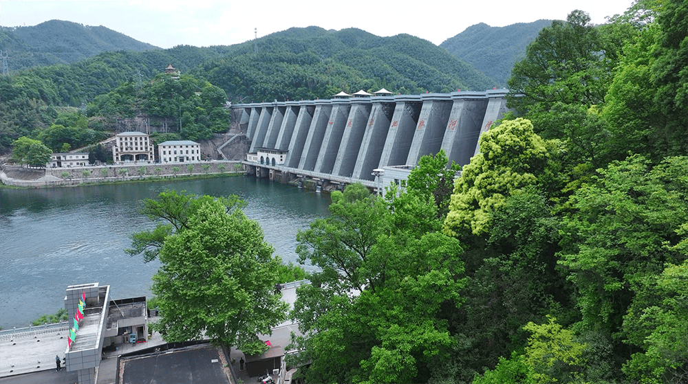 河坝拱坝图片