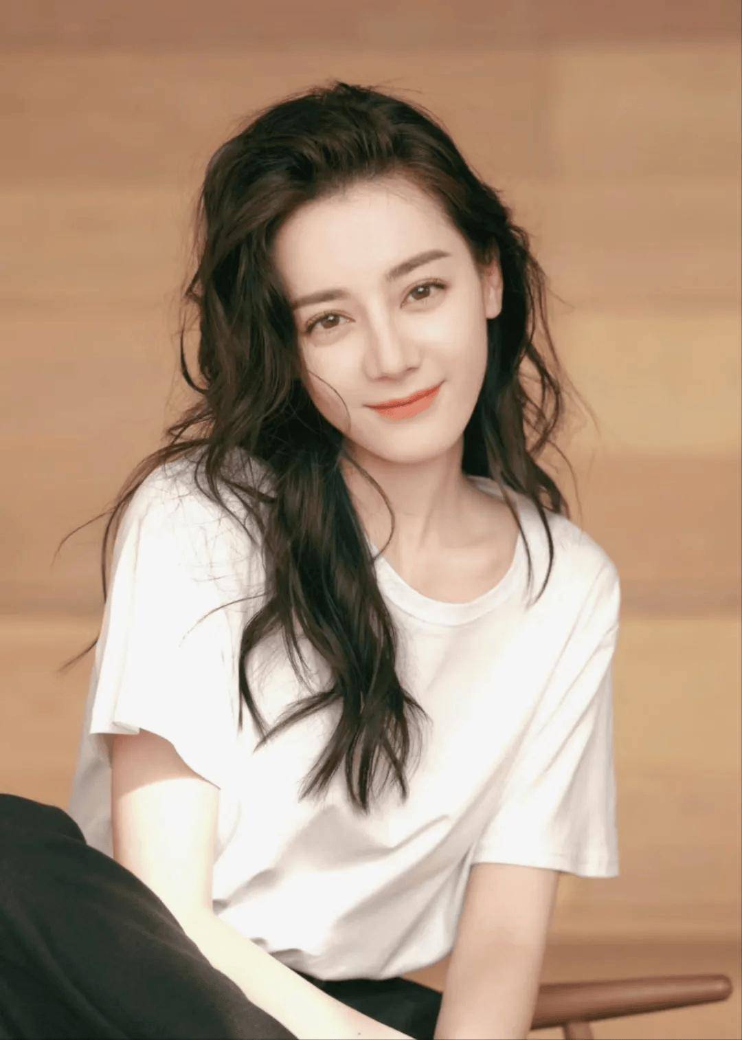 一问一答 | 周雨彤,侯明昊,哑女和老公,赵丽颖,迪丽热巴,章若楠