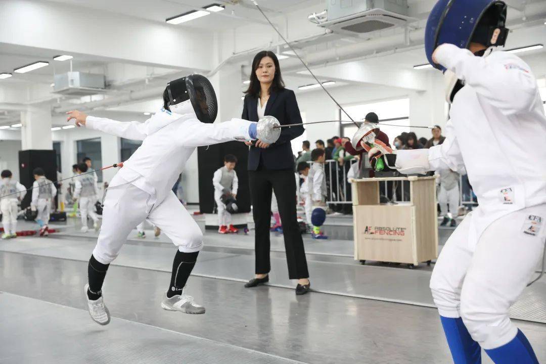 "双奥朝阳"2024年朝阳区中小学击剑比赛在北京艾鲁特国际击剑俱乐部