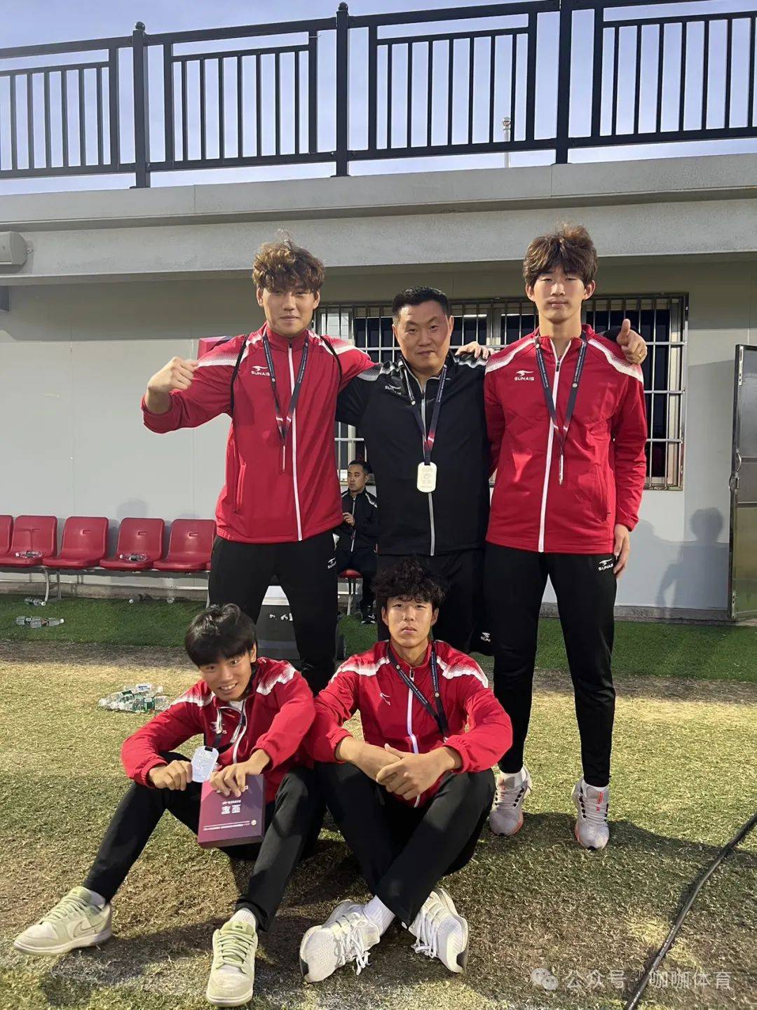 津门虎),张洪福(广州俱乐部),刘宇昂(辽宁铁人),刘文钦(上海海港)前卫