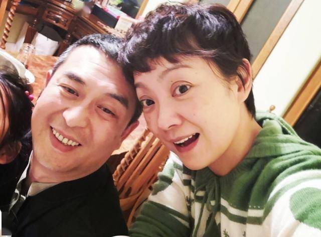 高调回应离婚传闻,当年嫌弃张嘉益的杜珺,现在怎么样了?