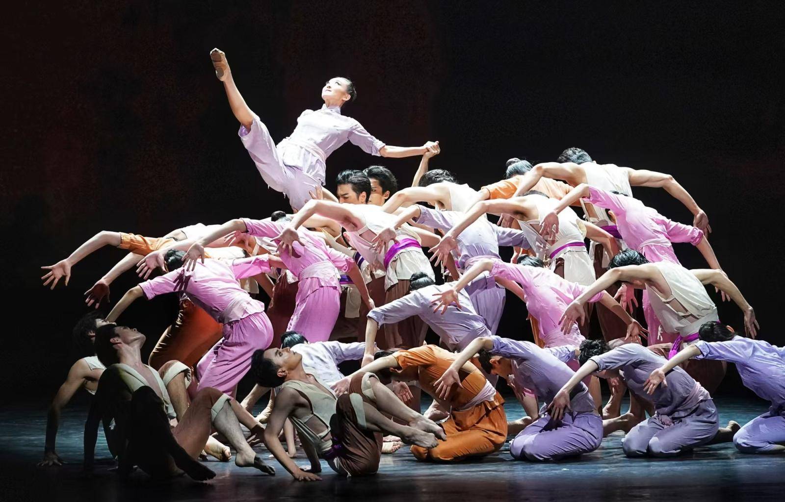 《黄河》再亮相,北舞青年舞团"舞动经典"