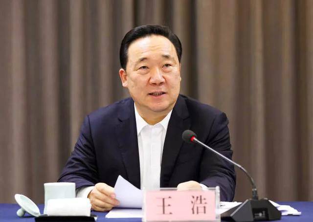 2017年12月,王浩首次跨省履新,任河北省委常委,唐山市委书记,2019年8