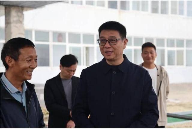 叶锐到熊背乡调研蚕业发展工作_鲁山县_蚕桑_产业