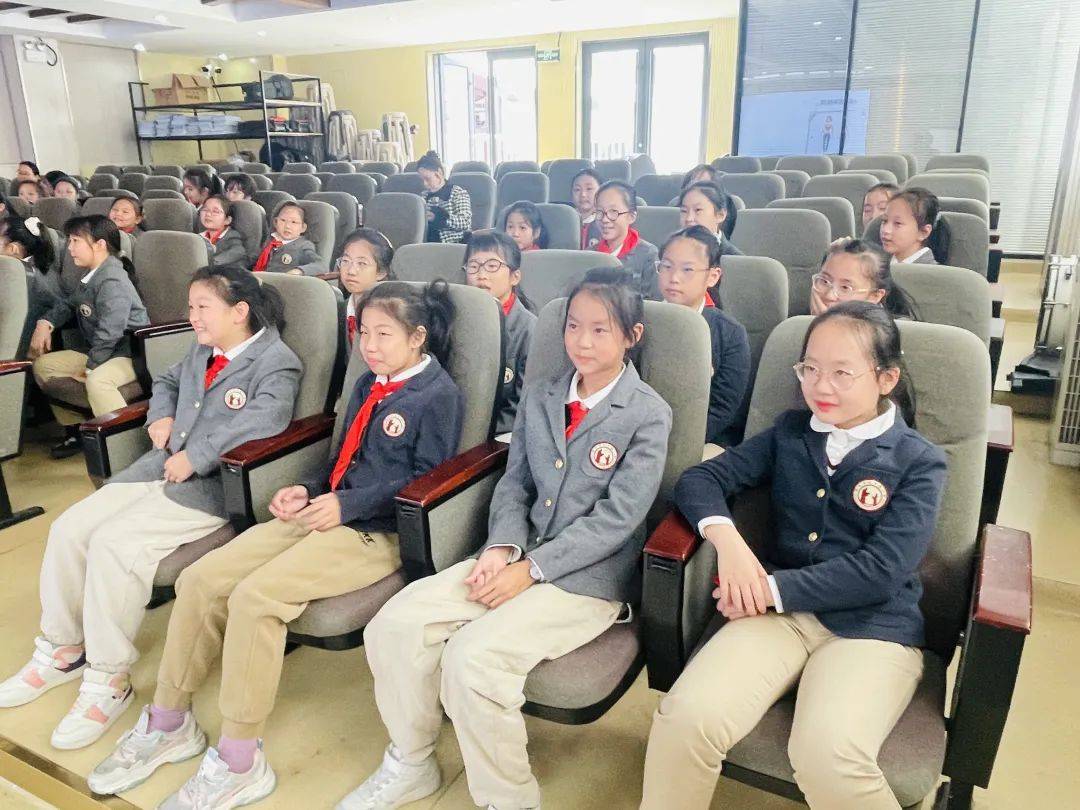 【校园新闻】青春不烦恼——青春期讲座走进南京市夫子庙小学