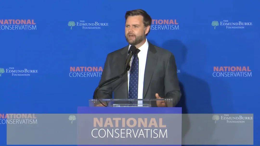 特朗普黄金搭档:万斯的悲歌和欢呼