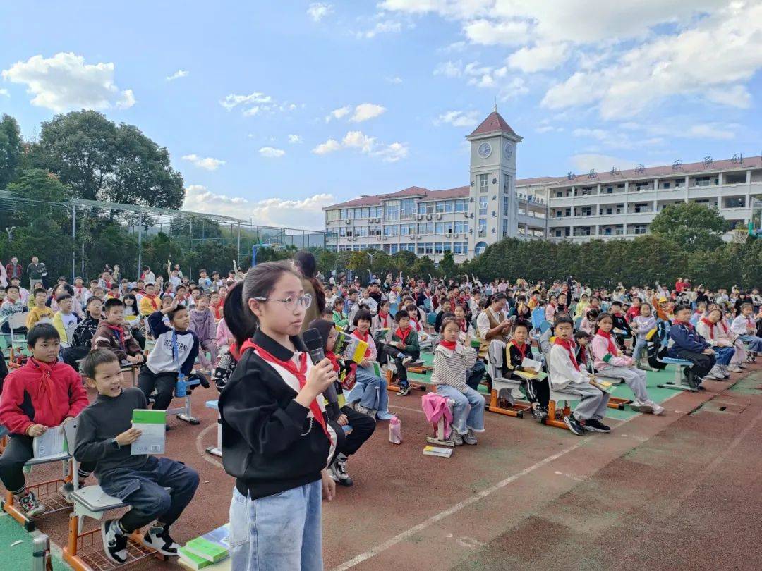 黄岩这两所学校来了位大作家!_头陀镇_城中心_小学