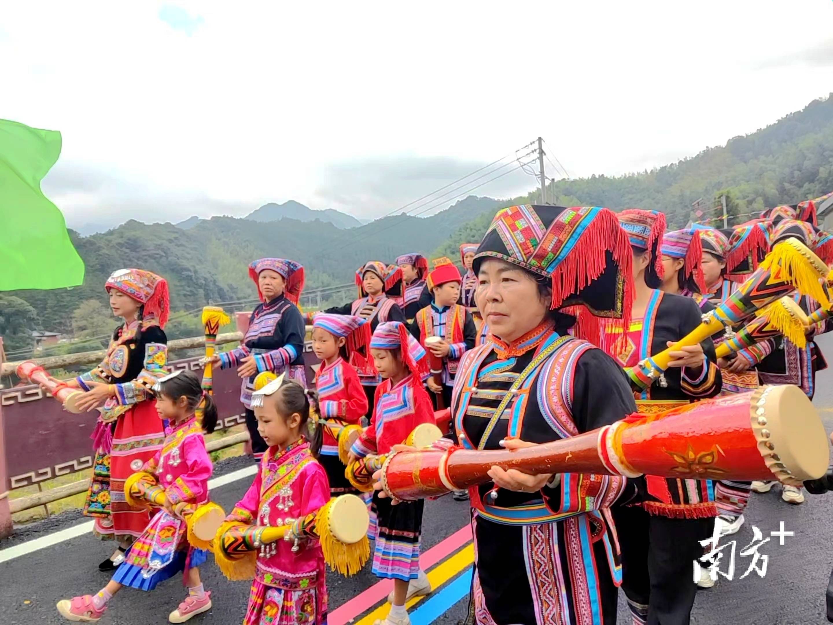 视频直击连州市三水瑶族乡盘王节
