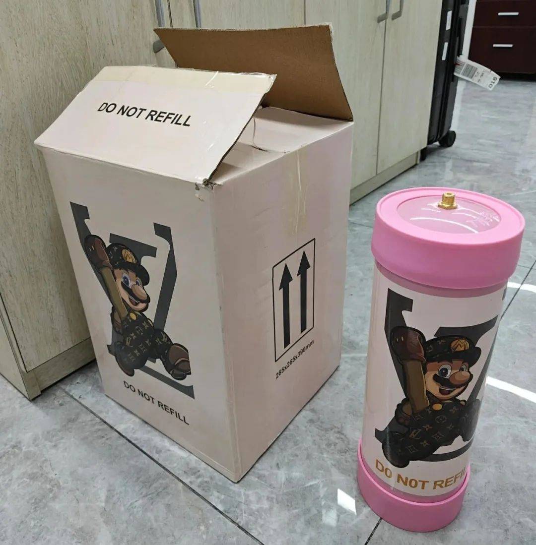 杭州西湖公安成功破获非法经营"笑气"案,查获"笑气"300余箱