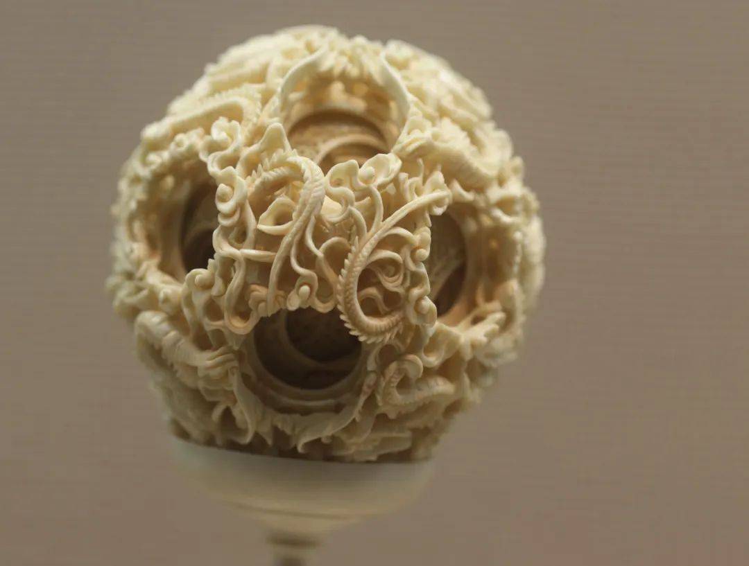 濒临消失的技艺！这件巧夺天工的“鬼工球”是：____？_搜狐网