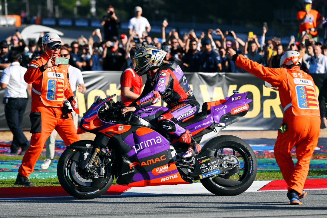 马丁夺得 2024 motogp 世界冠军