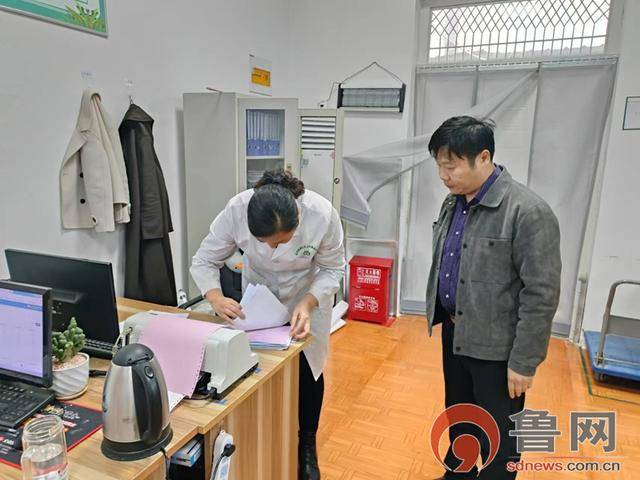 枣庄市台儿庄区医保局督导检查运河街道社区卫生服务中心医保基金规范使用和集采药品采购工作