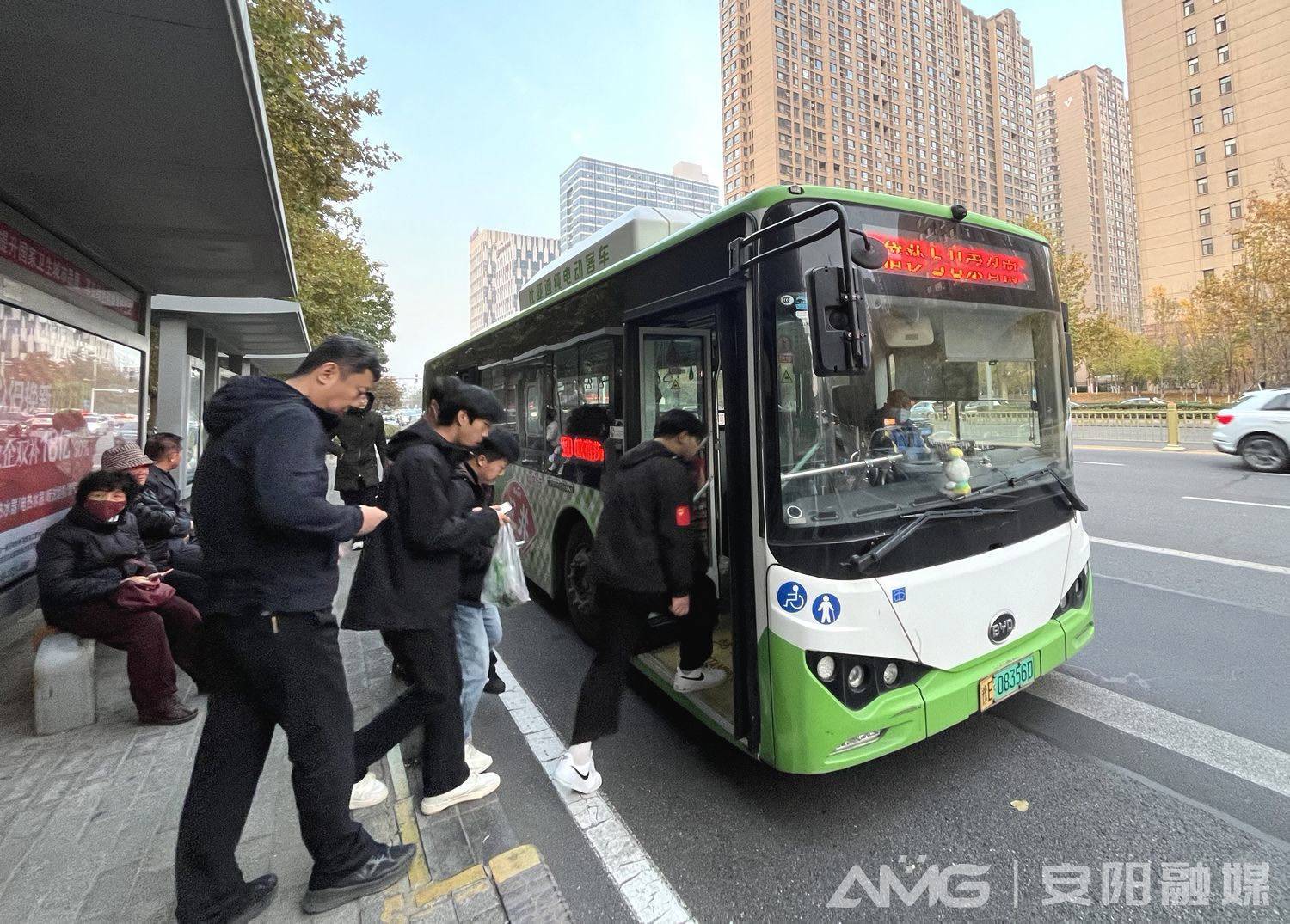 民生网事丨生态环境共治共享 让天更蓝凤凰联盟官网城市更美(图3)