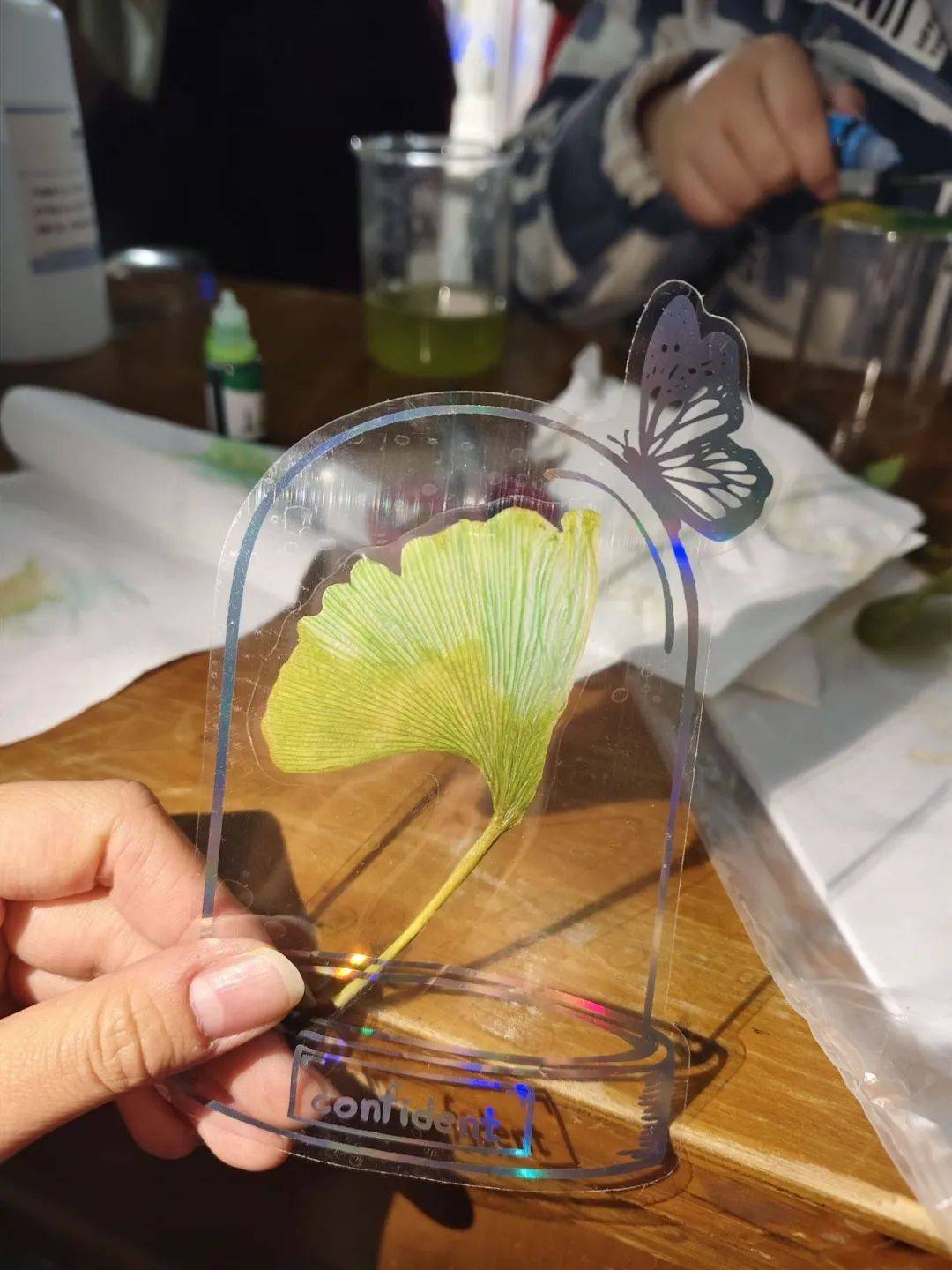 "一站式"学生社区活动 丨"巧手制叶脉,书香留心中"叶脉书签制作活动