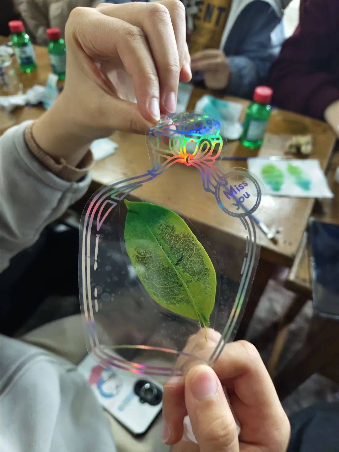 "一站式"学生社区活动 丨"巧手制叶脉,书香留心中"叶脉书签制作活动