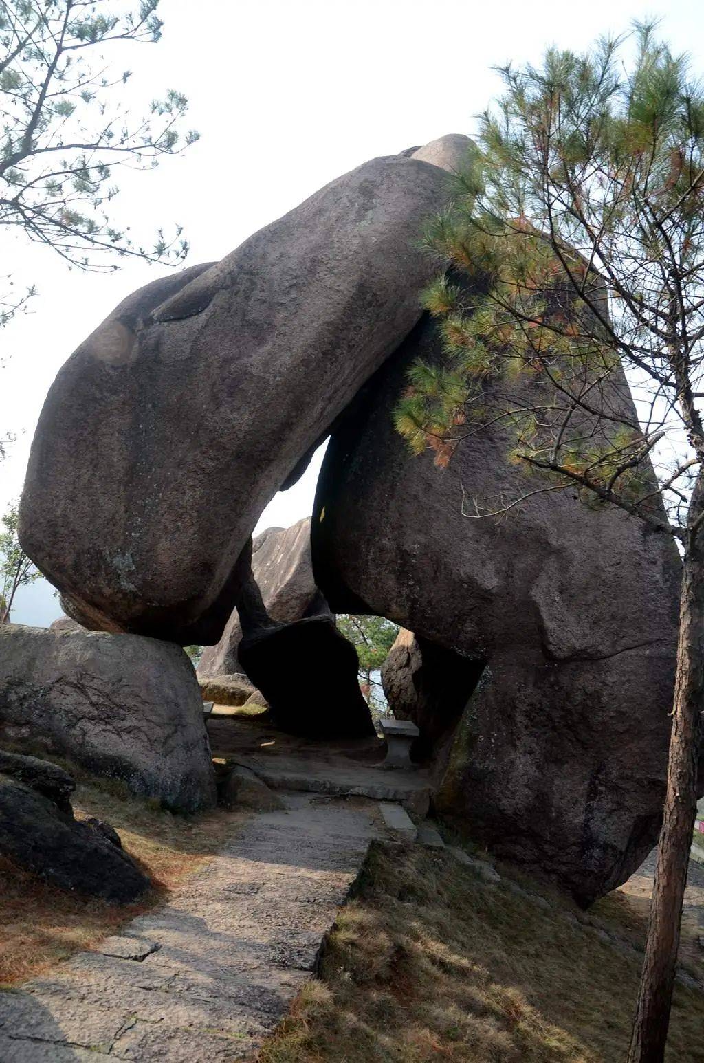 平阳西湾栈道图片