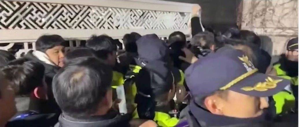 最新！韩国国会通过“解除戒严”决议！中国驻韩国大使馆紧急提醒_尹锡_戒严令_进行