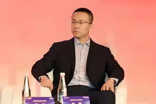 资管十年之东方红里没有乌托邦_王国斌_任莉_陈光明