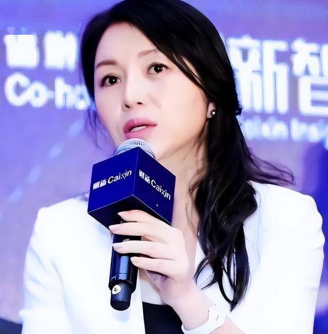 她是金融界翘楚,更是正国级领导之女,一路走来引得无数人佩服_李彤_研究能力_成功