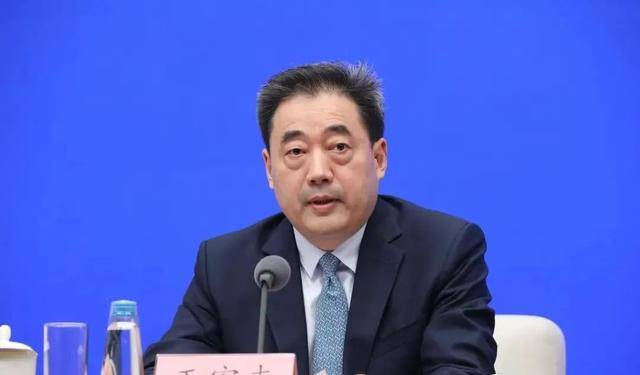 国务院最新任免6位干部，福建籍张应杰任澳门中联办副主任
