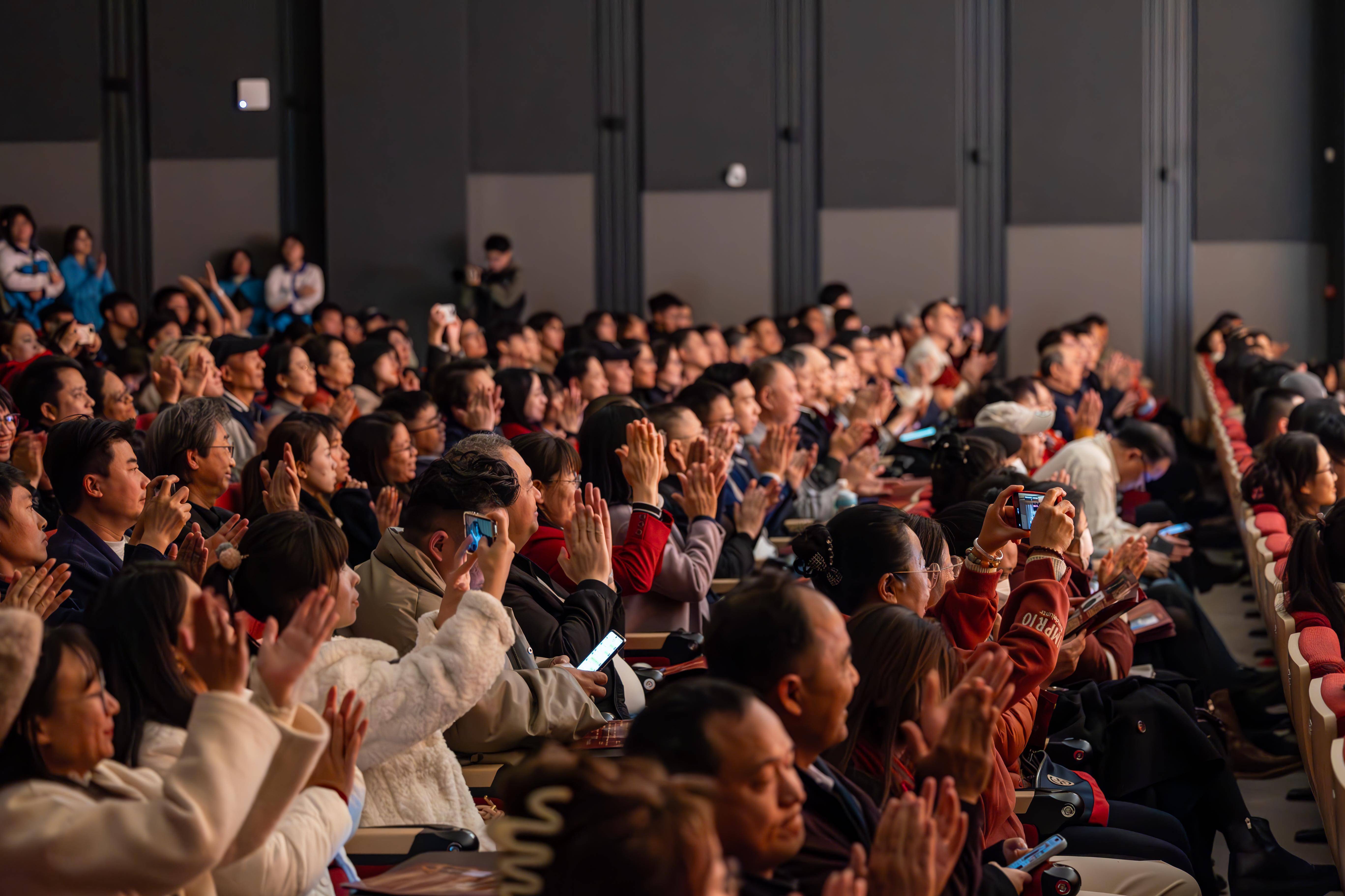 广州应用科技学院音乐厅落成启用雷雨声音乐教育研究会肇庆分会揭牌